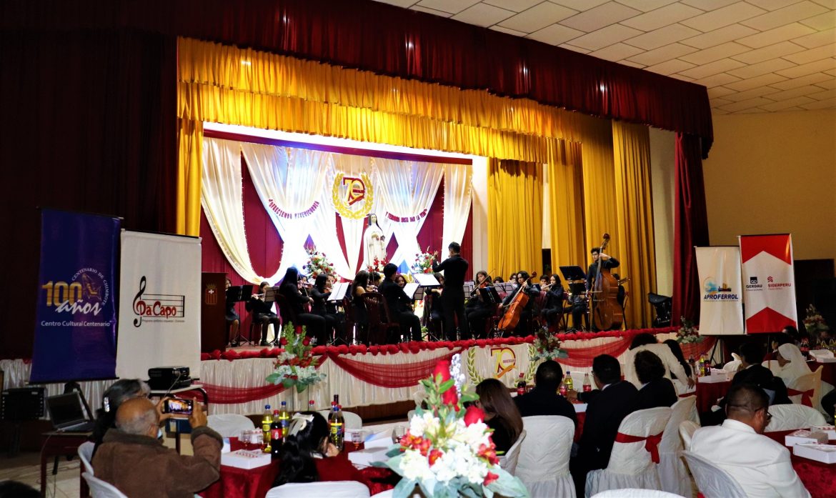 Auditorio del colegio Santa María de Cervelló en su 70.º aniversario con la OSIJCH en concierto