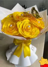 Rosas eternas amarillas