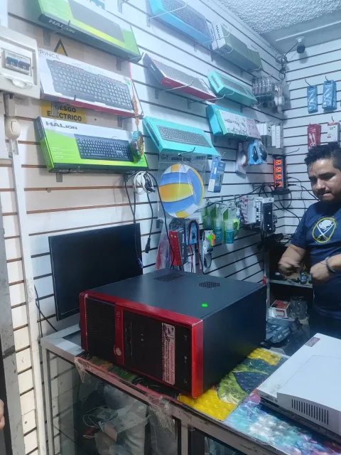 Repuestos y Accesorios de Cómputo