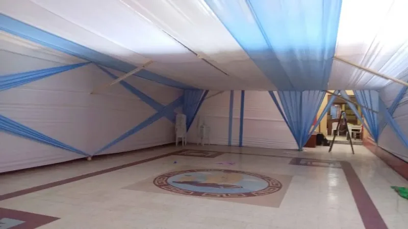 Alquiler de sillas, mesas y alfombras