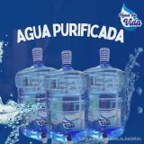 Agua de mesa purificada sellada