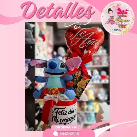 Base personalizada con peluche Stitch y globo Te Amo