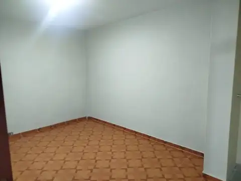 Segundo dormitorio listo para amoblar