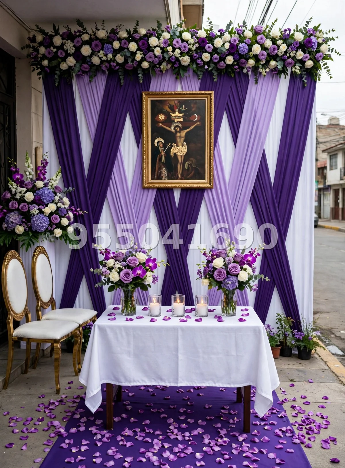 Fondo de altar Señor de los Milagros diseño 25: con cruces diagonales en morado de dos tonos y blanco