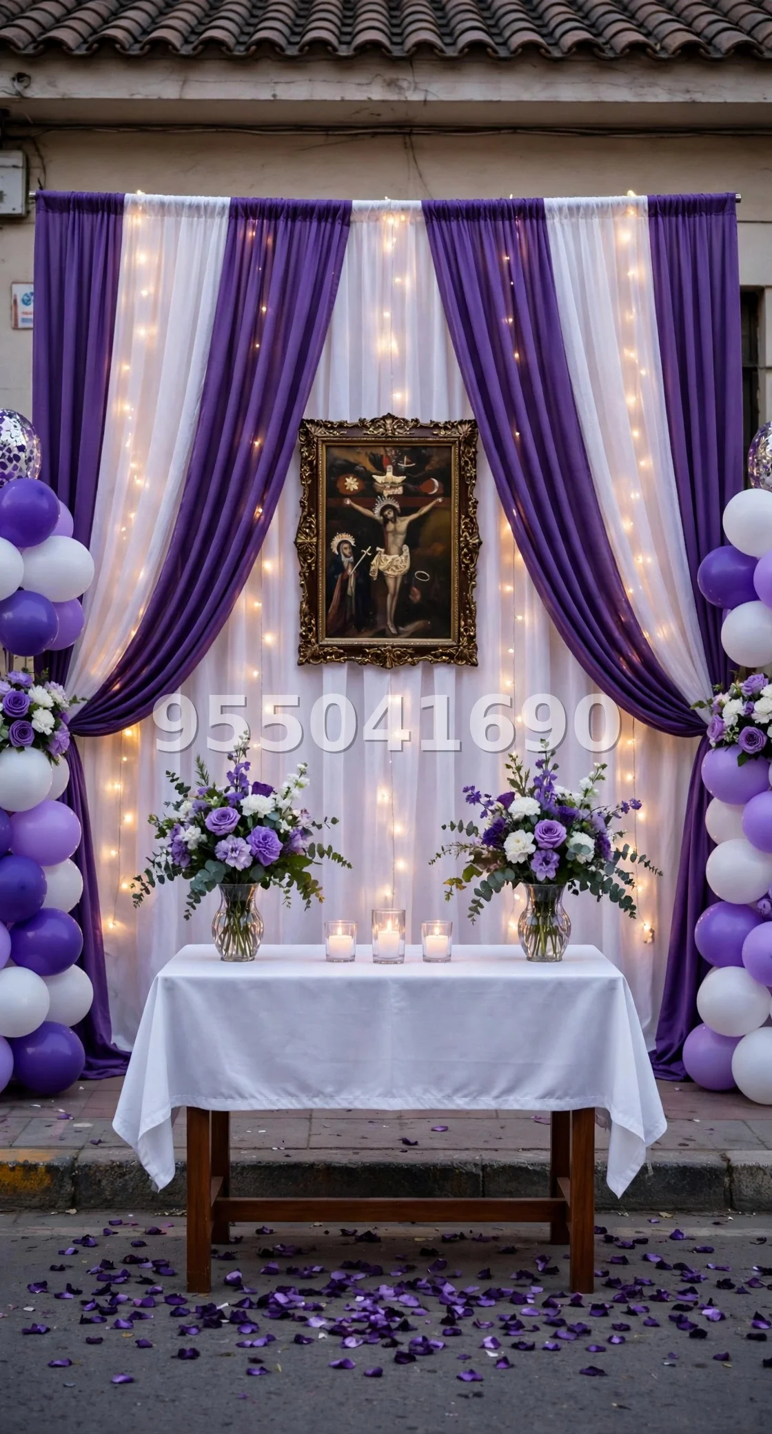 Fondo de altar Señor de los Milagros diseño 27: con globos laterales morado y blanco del diseño