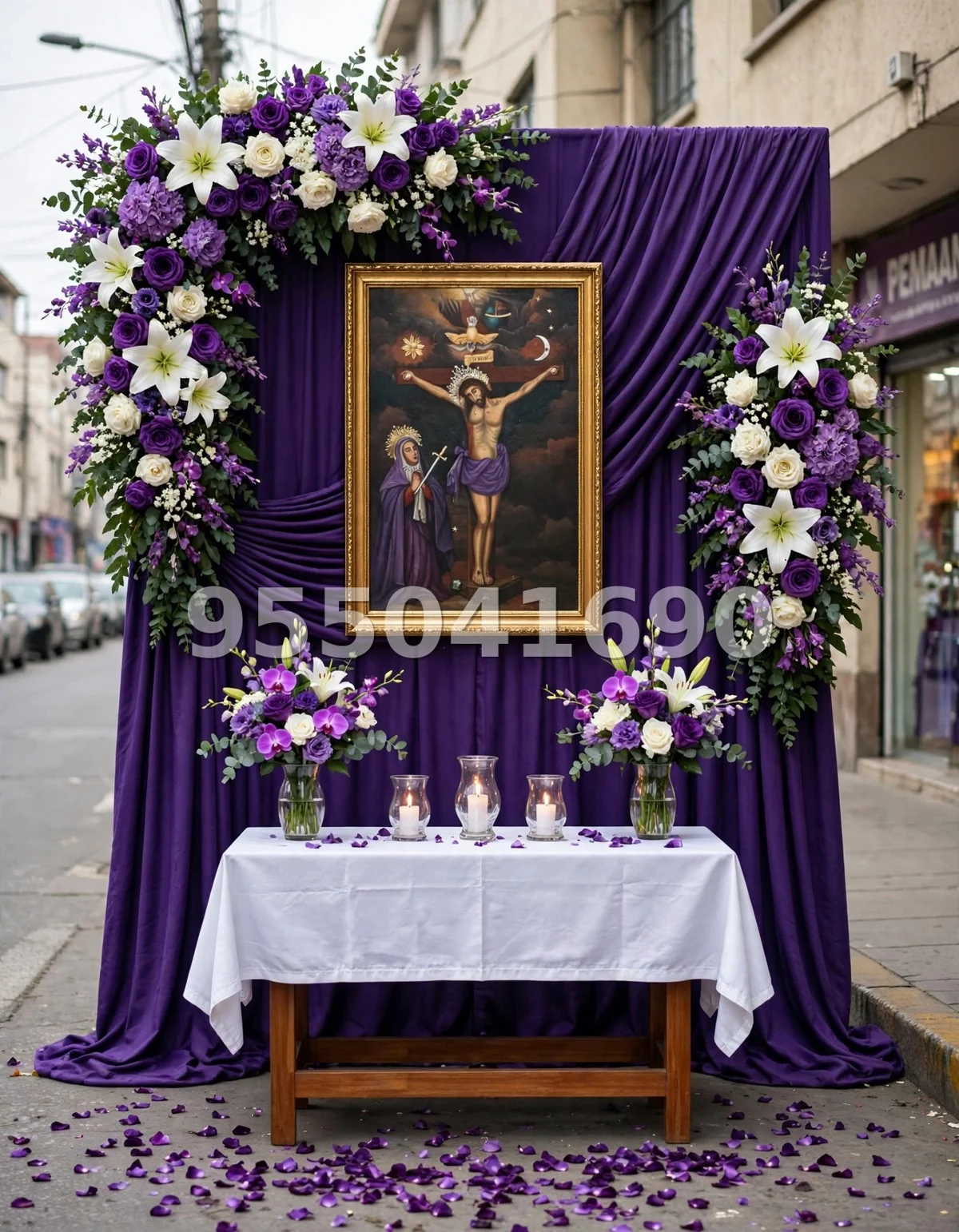 Fondo de altar Señor de los Milagros diseño 31: con columnas de lirios y rosas a los lados del cuadro