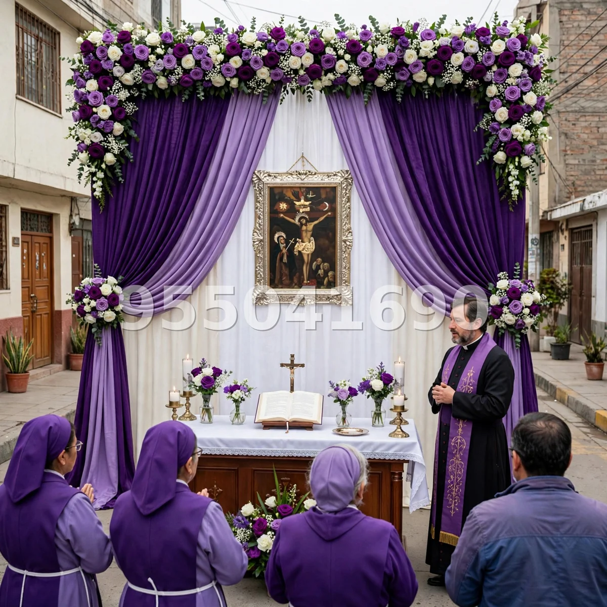 Fondo de altar Señor de los Milagros diseño 32: clásico, con el cuadro al centro y mesa con velas