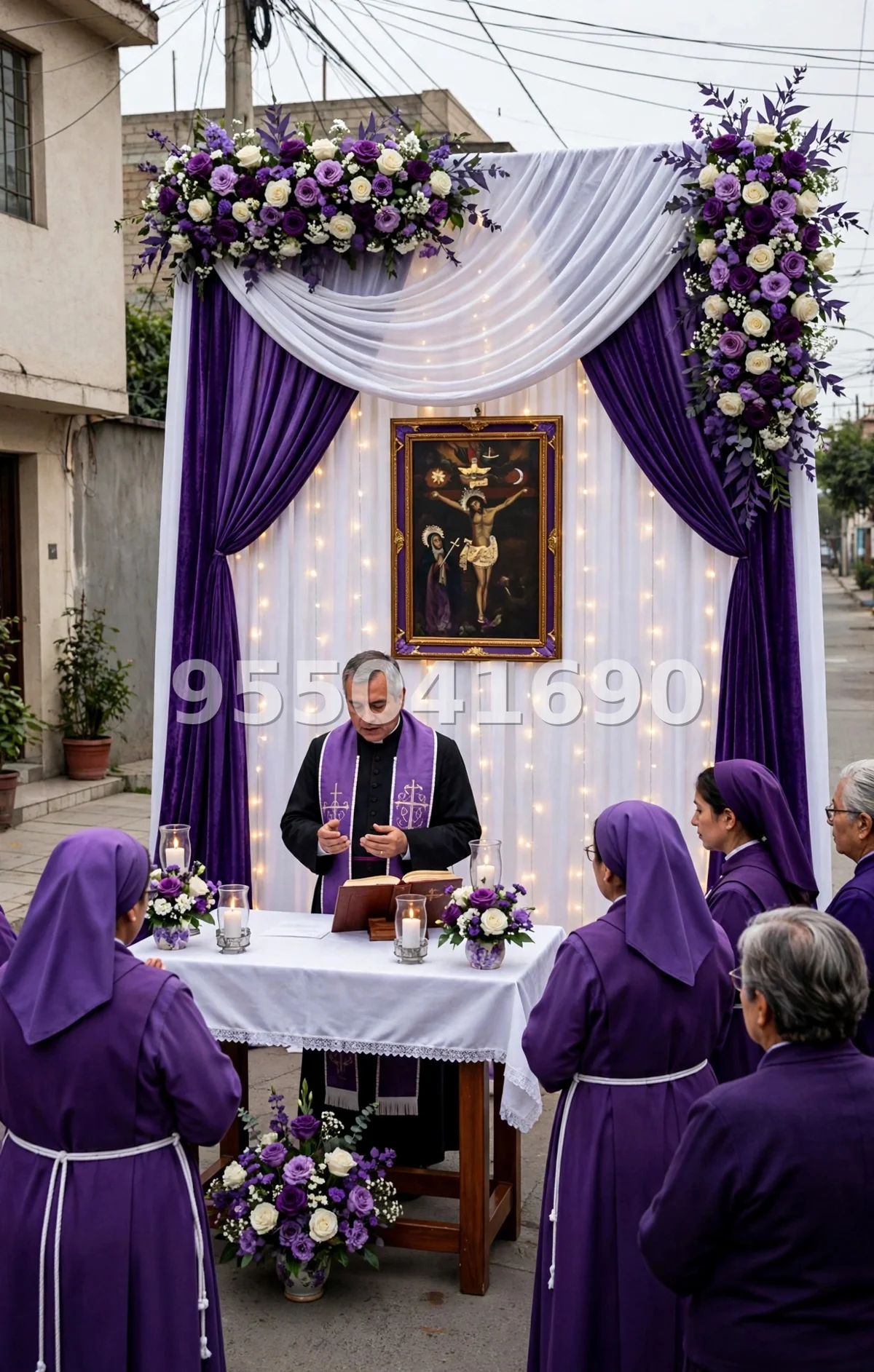 Fondo de altar Señor de los Milagros diseño 48: en morado oscuro completo, con guirnalda superior