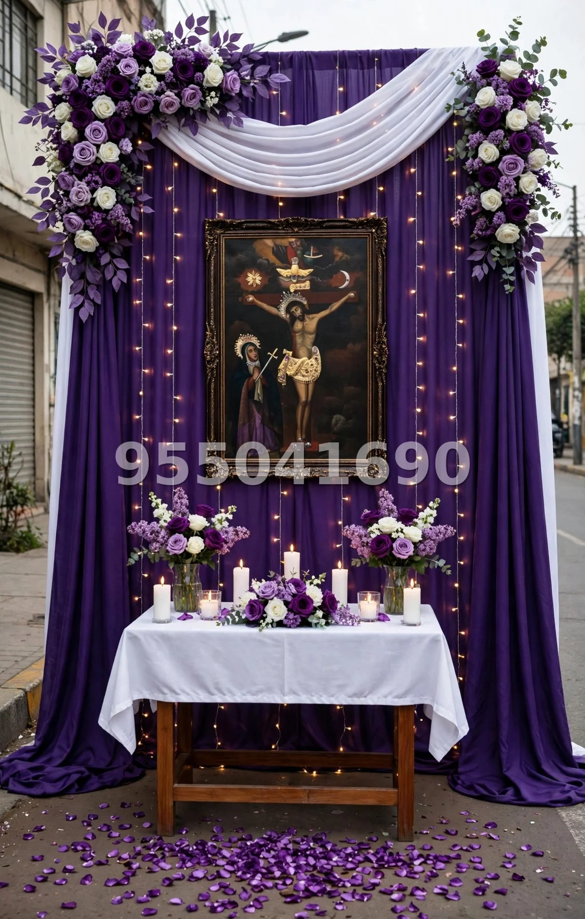Fondo de altar Señor de los Milagros diseño 48: en morado oscuro completo, con guirnalda superior