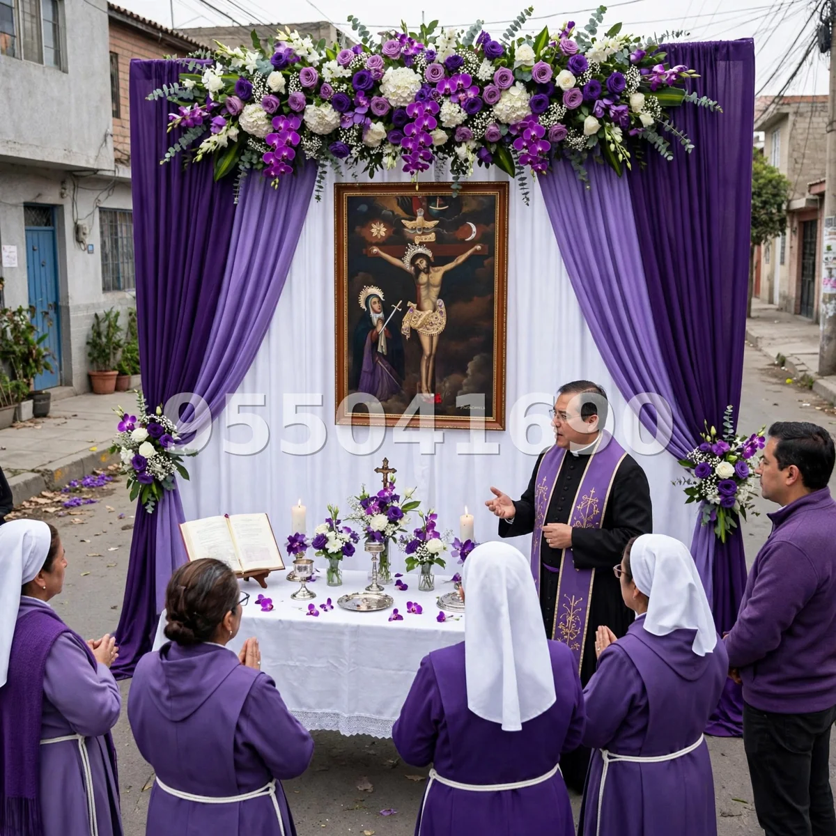 Fondo de altar Señor de los Milagros diseño 49: con mantel de encaje y el cuadro rodeado de flores