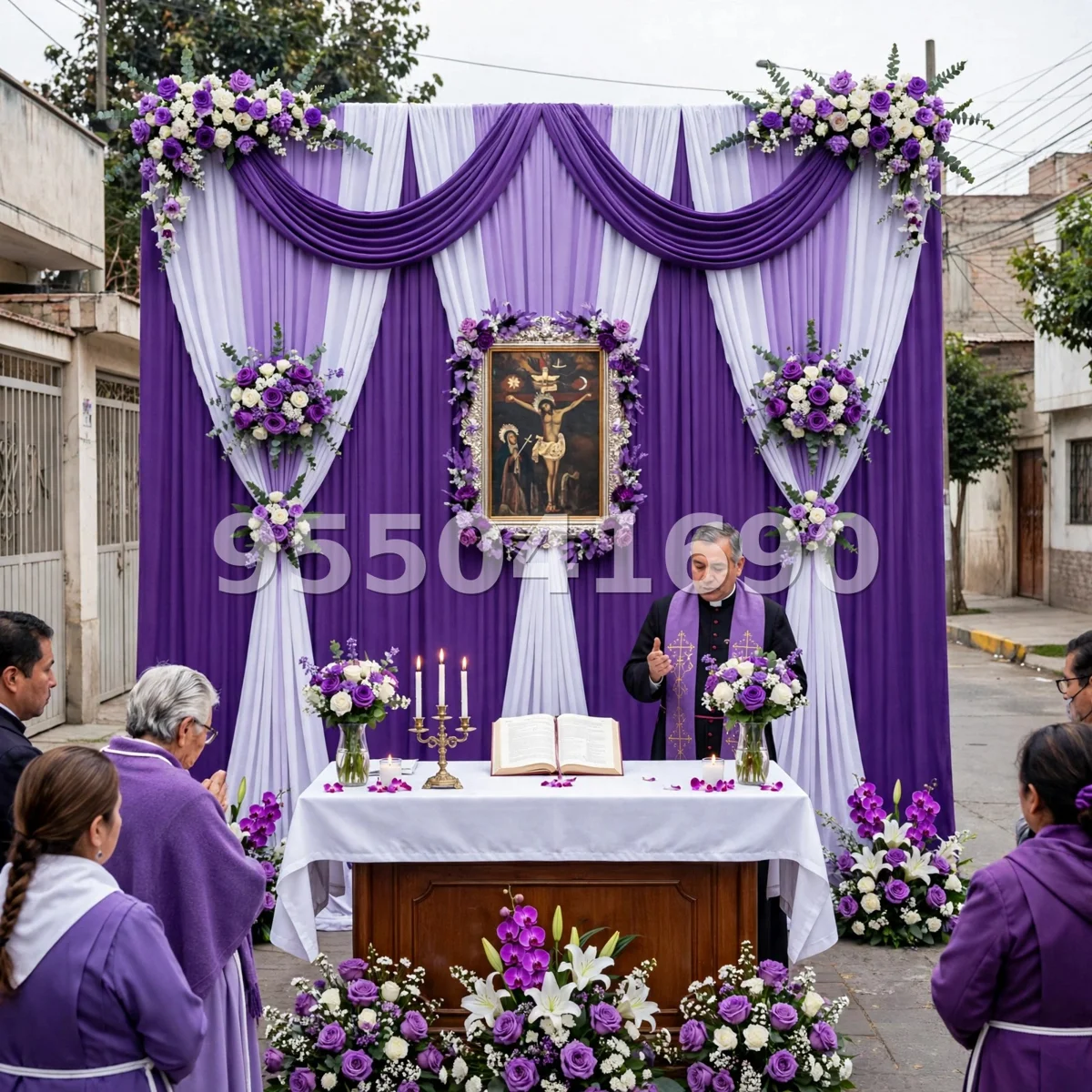 Fondo de altar Señor de los Milagros diseño 60: en morado de dos tonos, con el cuadro al centro