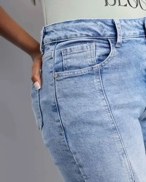 Jean Wide Leg Light Wash
