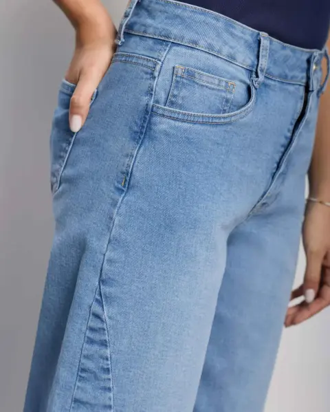 Jean Linda Light Wash