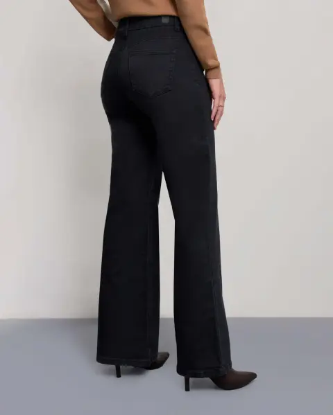 Jean Wanda Carbon