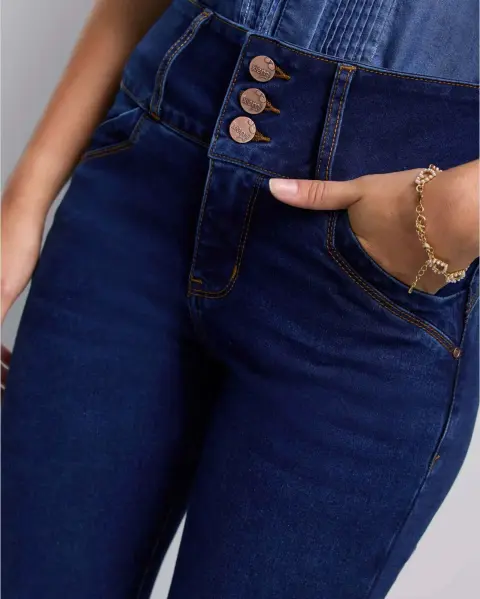 Jean Berenice Total Stone
