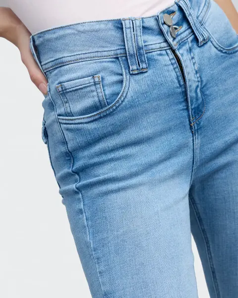 Jean Carme Light Wash