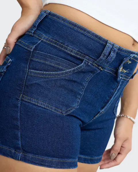 Short Damaris Dark Wash