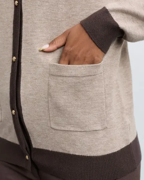 Chompa Karol Beige