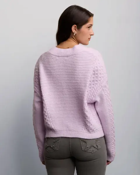 Chompa Yesli Lila Violeta