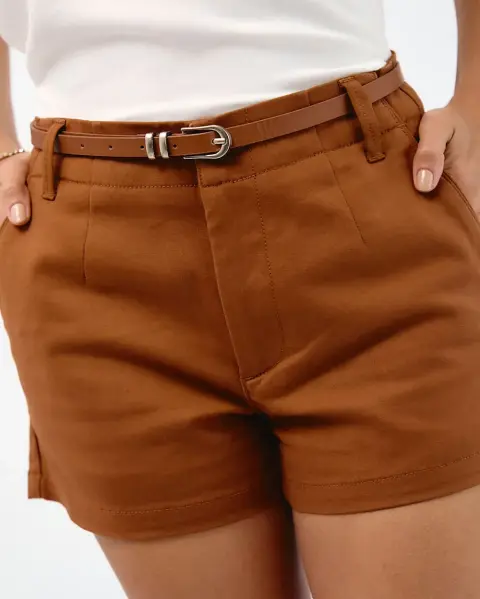 Short Maddyson Marron Roble