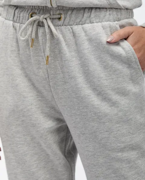 Jogger Rosa Core Gris Fit Poly Htr