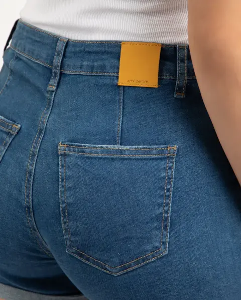 Short Jean Mom Azul Medio