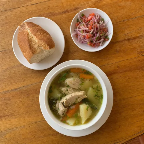 Entrada de sopa de casa