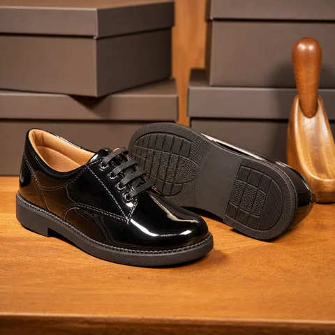 Zapatos escolares de cuero con pasadores