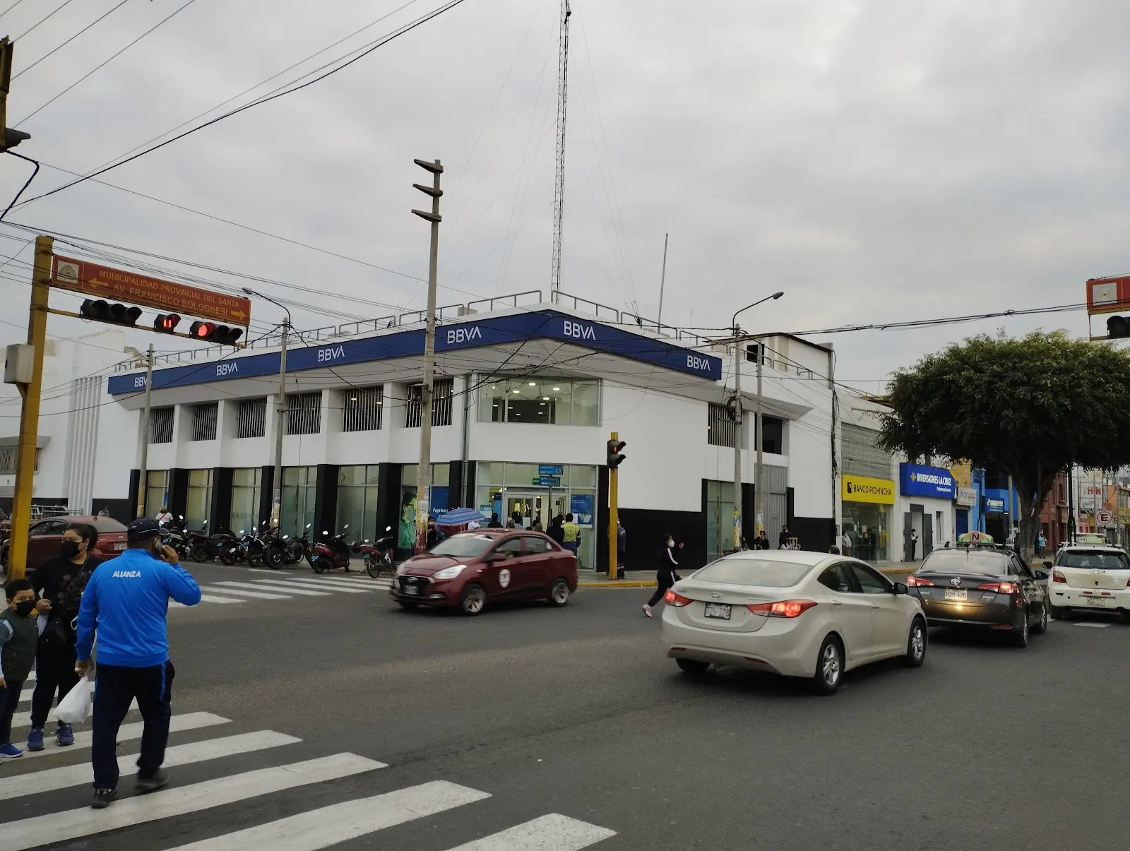 Abrir tarjeta de BBVA Chimbote