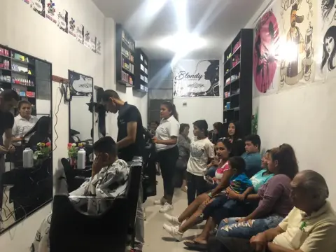 Blondy Spa & Barberia