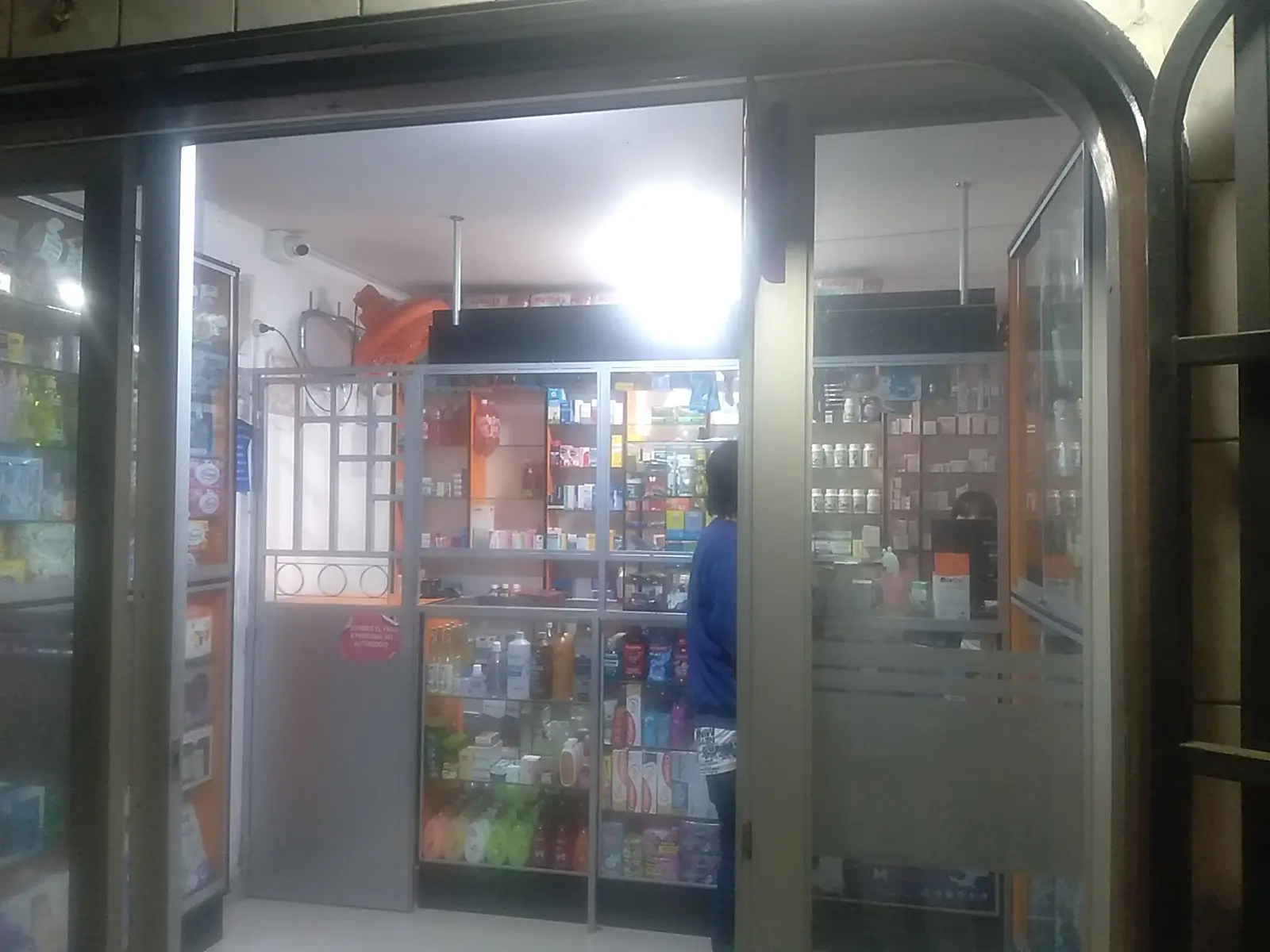 Abrir tarjeta de Botica valiente