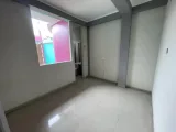 20 habitaciones con bano propio en 3 pisos