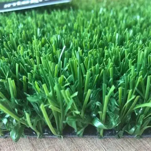 Grass sintético (césped artificial) por metro cuadrado — resistente a los rayos UV