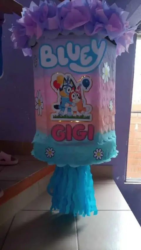 Piñatas giratorias personalizadas