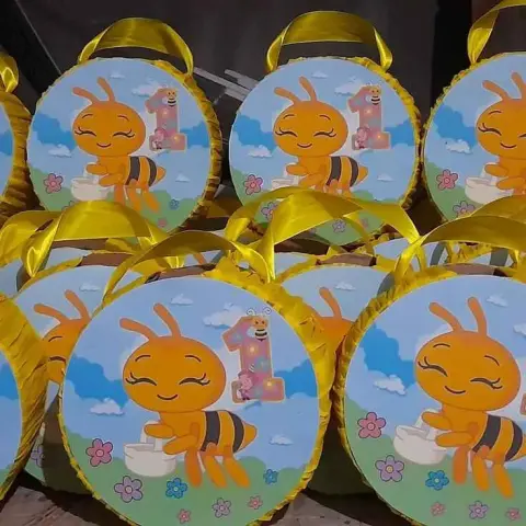 Mini piñatas y dulceros