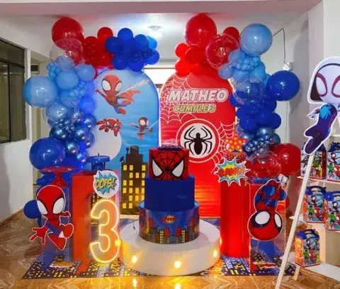 Decoración temática de Spiderman para niños