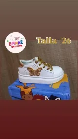 Zapatillas con mariposa dorada talla 26