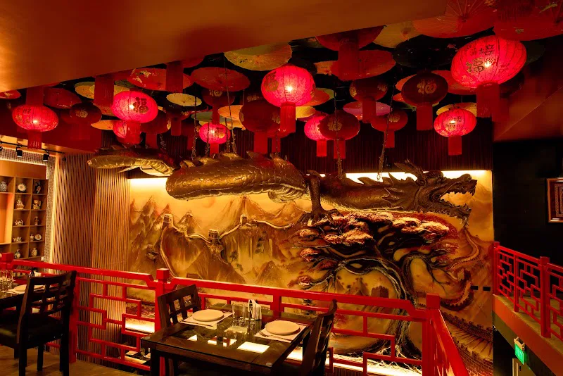 Abrir tarjeta de FENG PERUVIAN AND CHINESE FOOD
