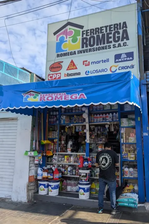 FERRETERIA ROMEGA COLORS
