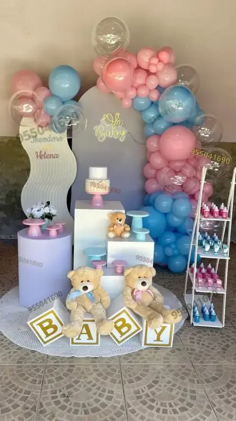 Alquiler de mesas redondas con mantelería fina para Baby Shower en Santa