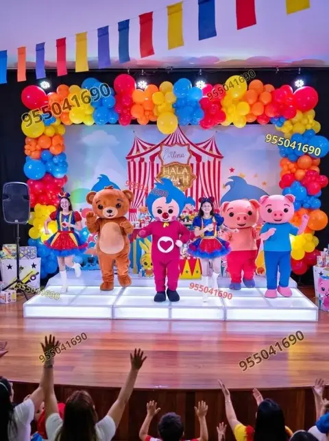 Toldos decorados del payasito Plim Plim en Santa