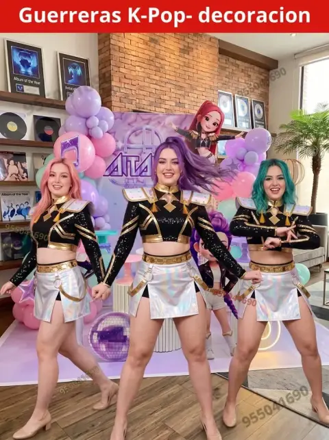Conjunto de paneles de lona de Las Guerreras K-pop en Cambio Puente