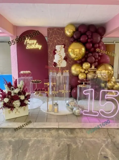 Decoración de quince años en tonos vino tinto en Santa