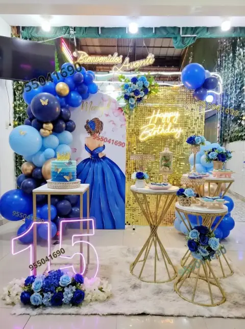 Decoración de 15 años en tonos azules con mariposas en Coishco