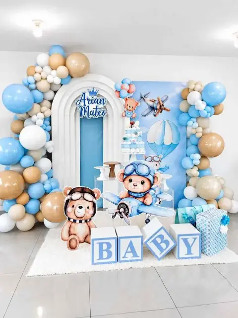 Decoración de baby shower para niño (temática osito aviador)