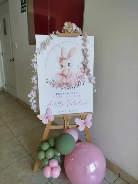 Decoración de baby shower para niña (temática conejita)