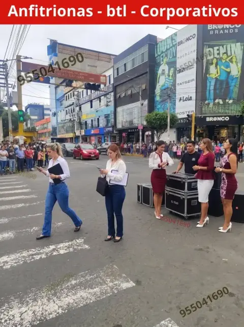 Anfitrionas, azafatas y degustadoras para ferias y eventos (S/ 150 por 2 horas)