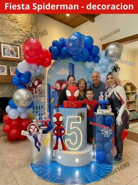 Decoración de Spiderman y el Hombre Araña para los 4 años (S/ 300)
