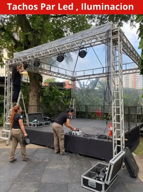 Iluminación para eventos: tachos Par LED y luces rítmicas (desde S/ 45)