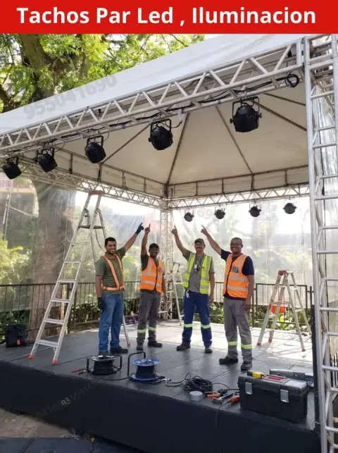 Iluminación para eventos: tachos Par LED y luces rítmicas (desde S/ 45)